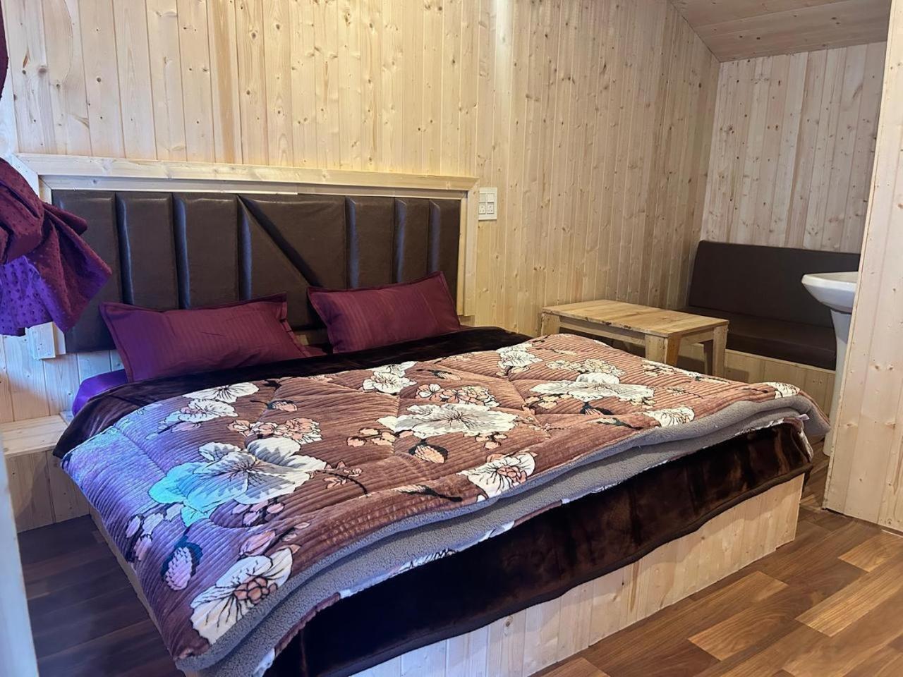 Lord Shiva Dimension Hotell Tosh Eksteriør bilde
