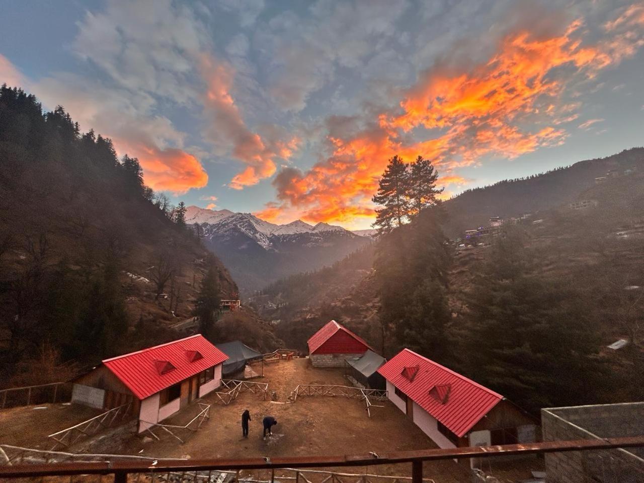Lord Shiva Dimension Hotell Tosh Eksteriør bilde